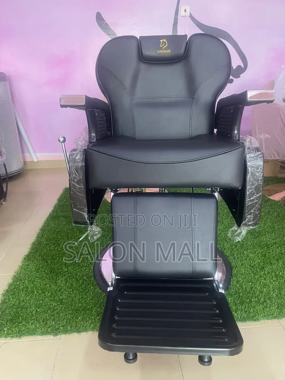 Barbering Seat