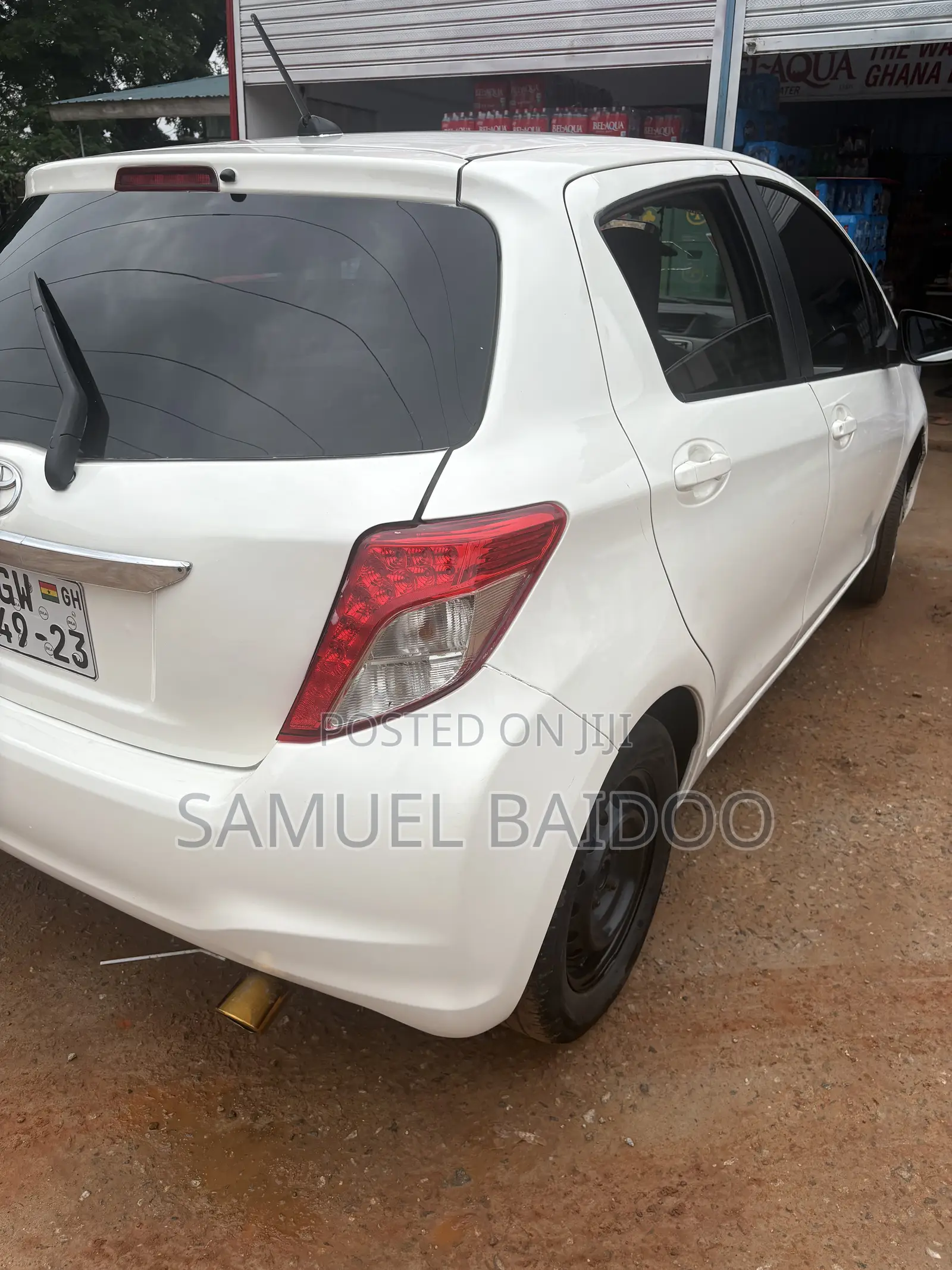Toyota Vitz 2012 White
