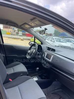 Toyota Vitz 1.3 AWD 3dr 2015
