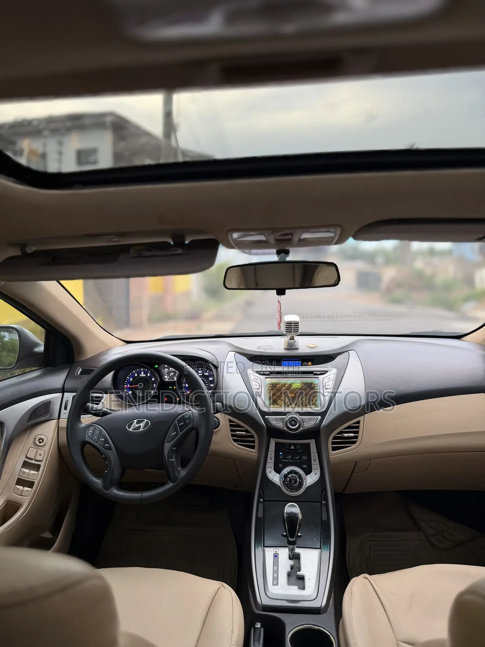 Hyundai Elantra Limited Sedan FWD (1.8L 4cyl 6A) 2013 Gray