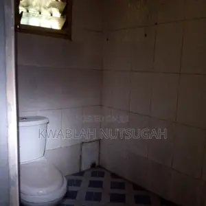 1bdrm Room & Parlour in Cold Store for rent