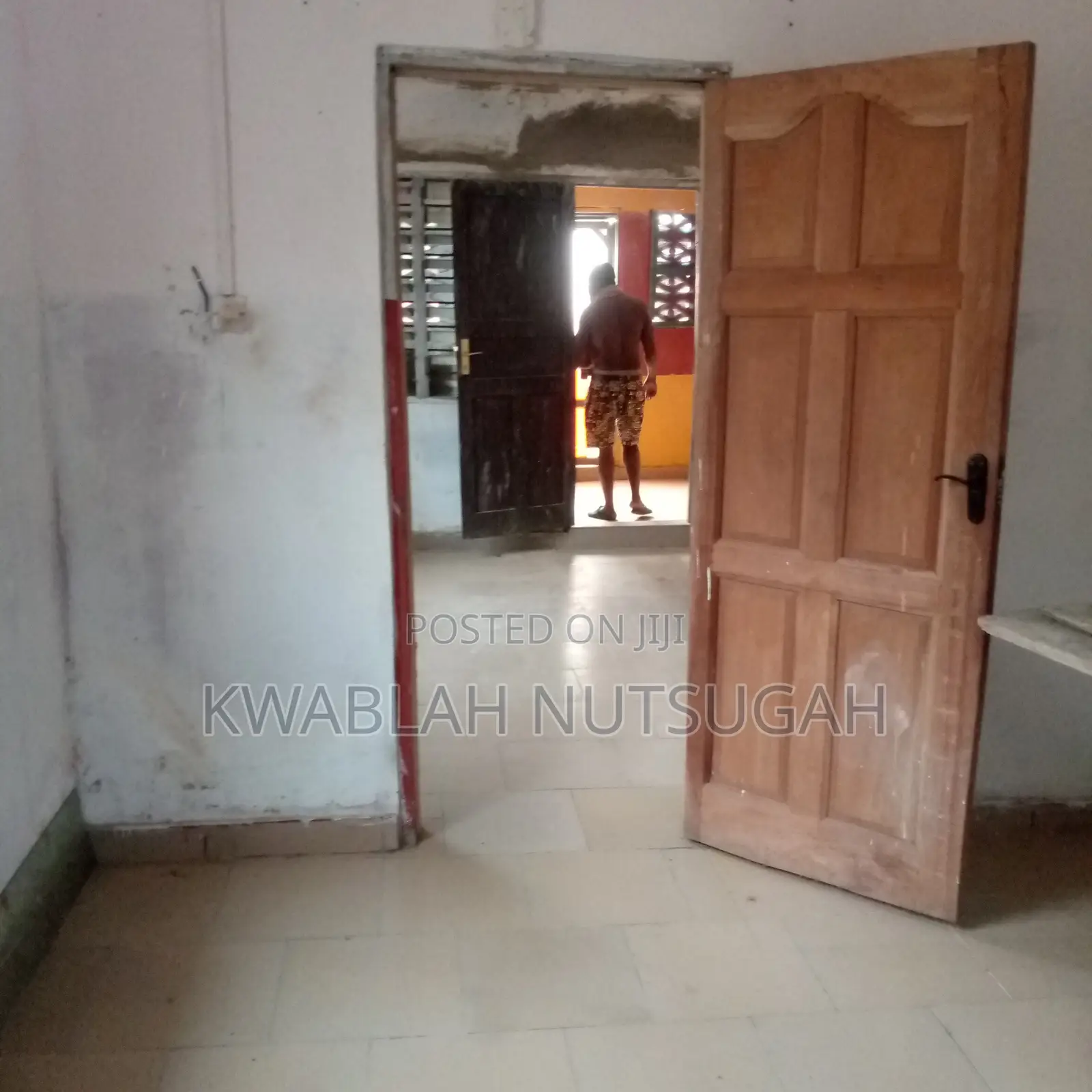 1bdrm Room & Parlour in Cold Store for rent