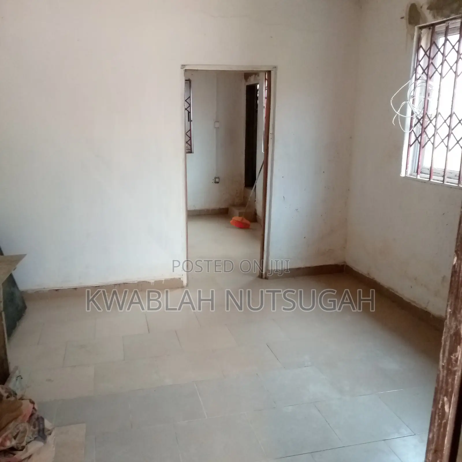 1bdrm Room & Parlour in Cold Store for rent