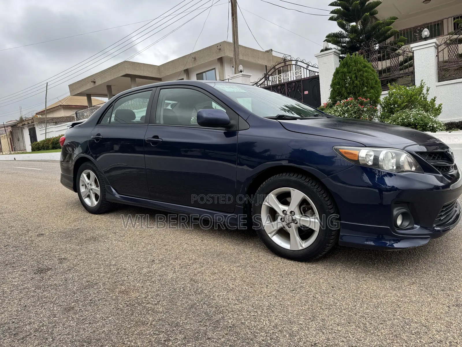 Toyota Corolla S 5-Speed 2013 Blue