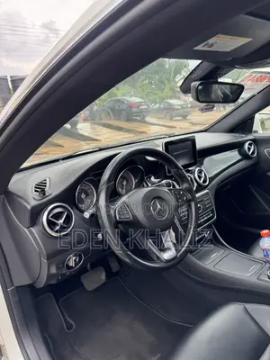 Mercedes-Benz CLA-Class CLA 250 4MATIC Sedan 2015 White