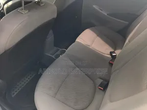 Hyundai Accent SE 2013 White