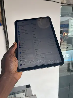 Apple iPad Air (2020) 64 GB Gray