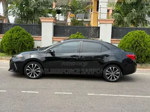 Toyota Corolla SE 4dr Sedan (1.8L 4cyl CVT) 2017 Black