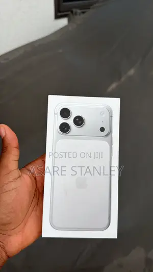 New Apple iPhone 17 Pro Max 256 GB Silver