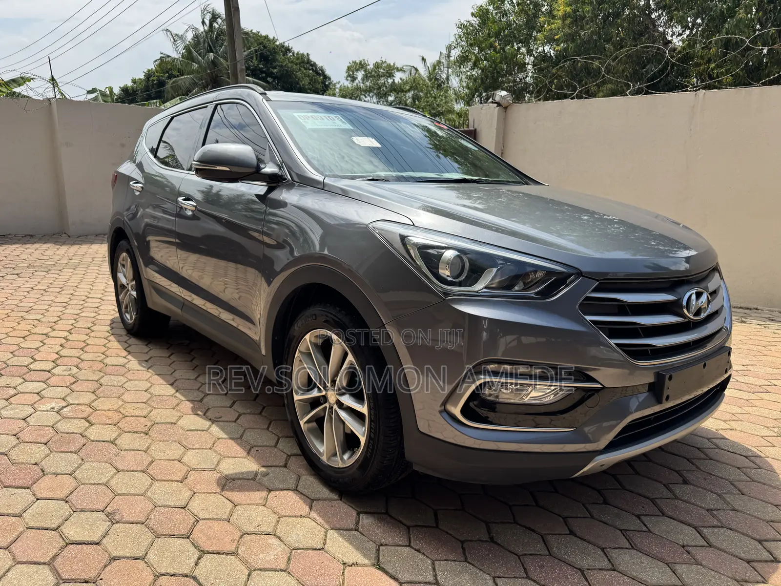 Hyundai Santa Fe SE FWD 2016 Gray
