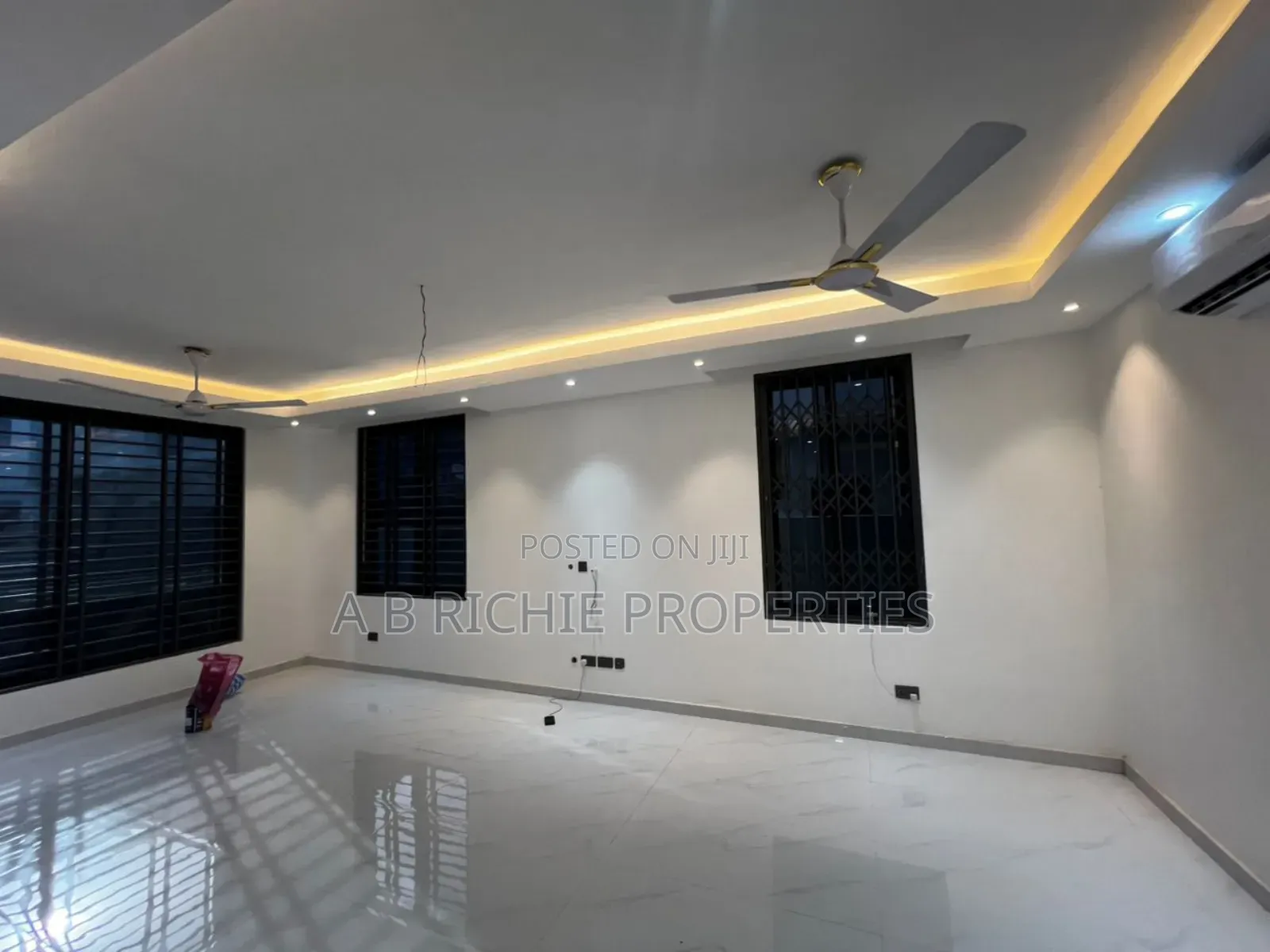 3bdrm Townhouse/Terrace in Ab Richie Properties, Papao for sale