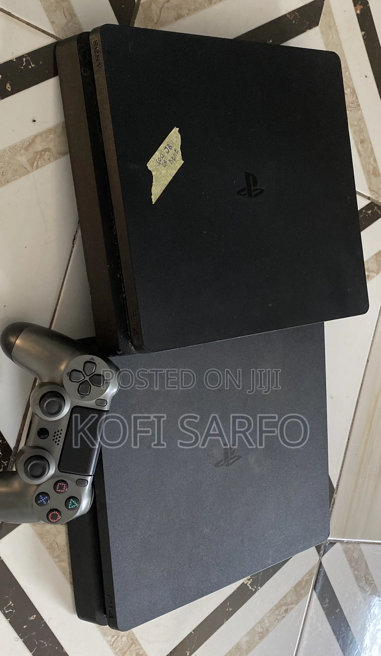 Play Station 4 Slim