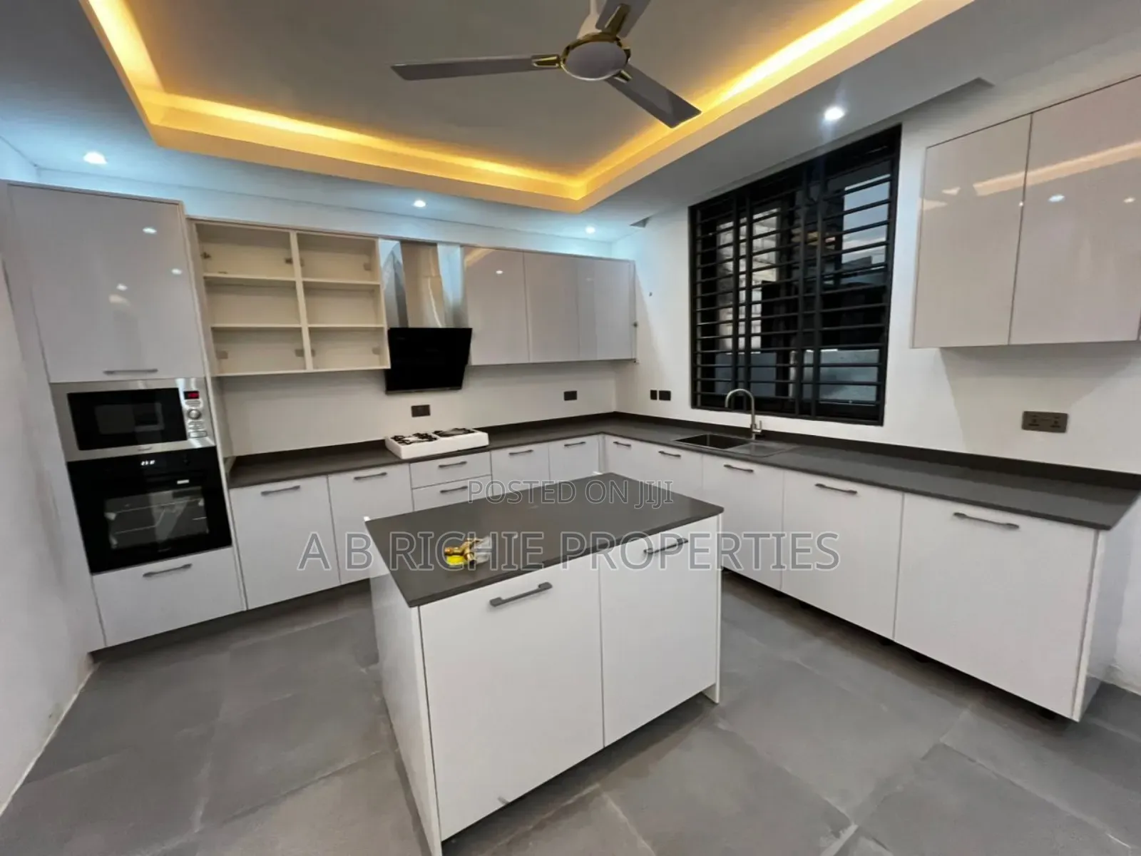 3bdrm Townhouse/Terrace in Ab Richie Properties, Papao for sale