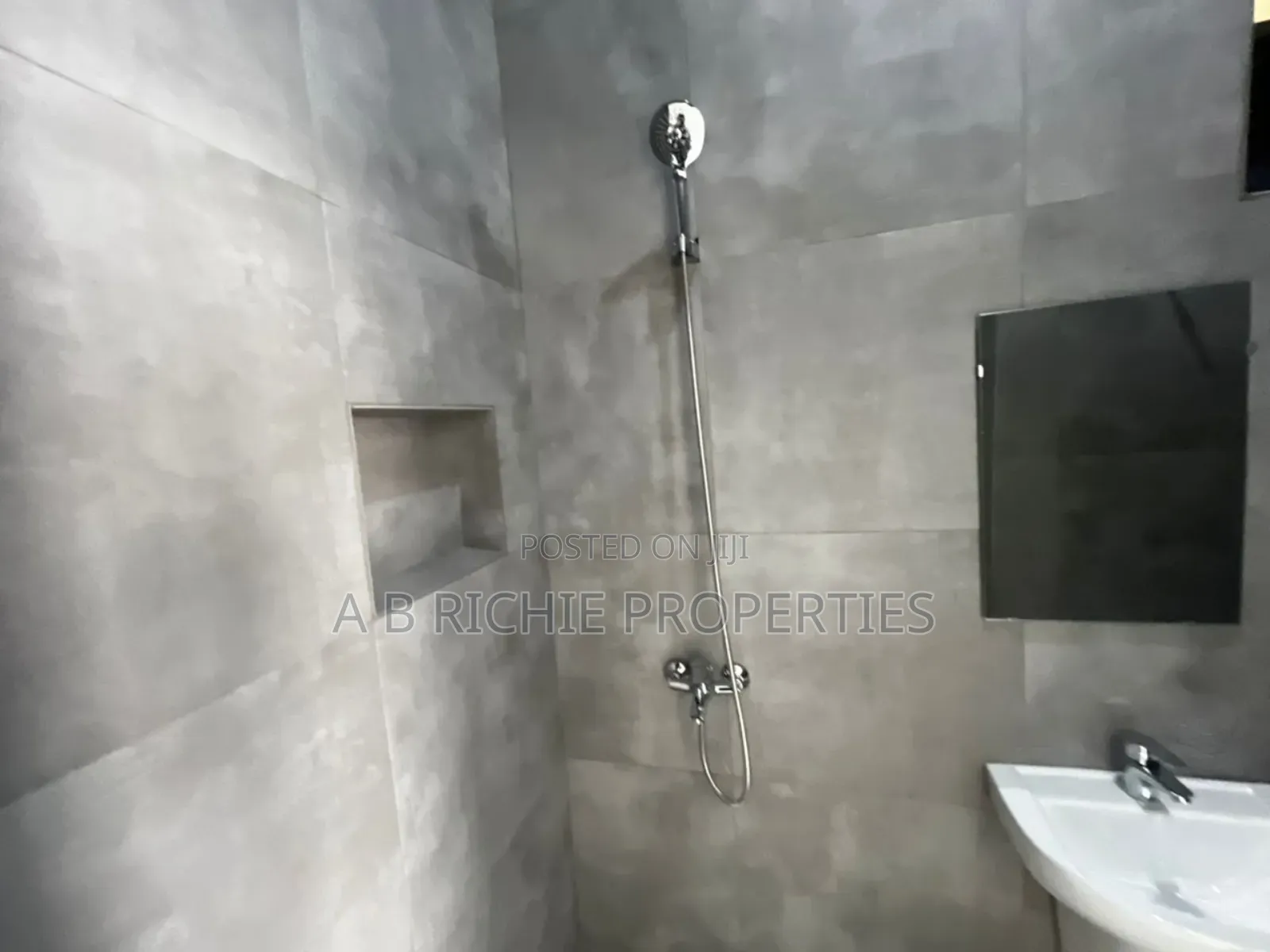 3bdrm Townhouse/Terrace in Ab Richie Properties, Papao for sale