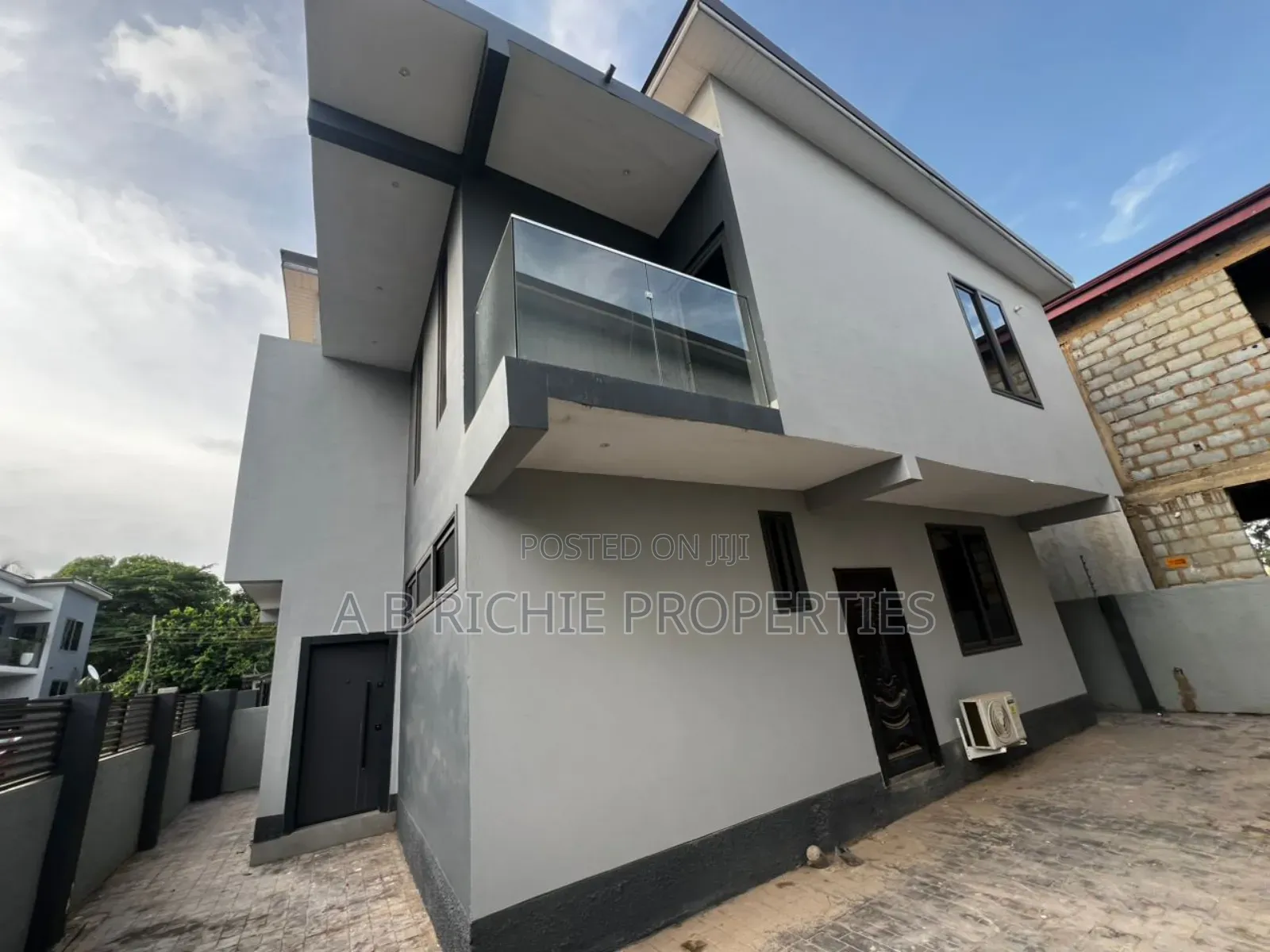 3bdrm Townhouse/Terrace in Ab Richie Properties, Papao for sale