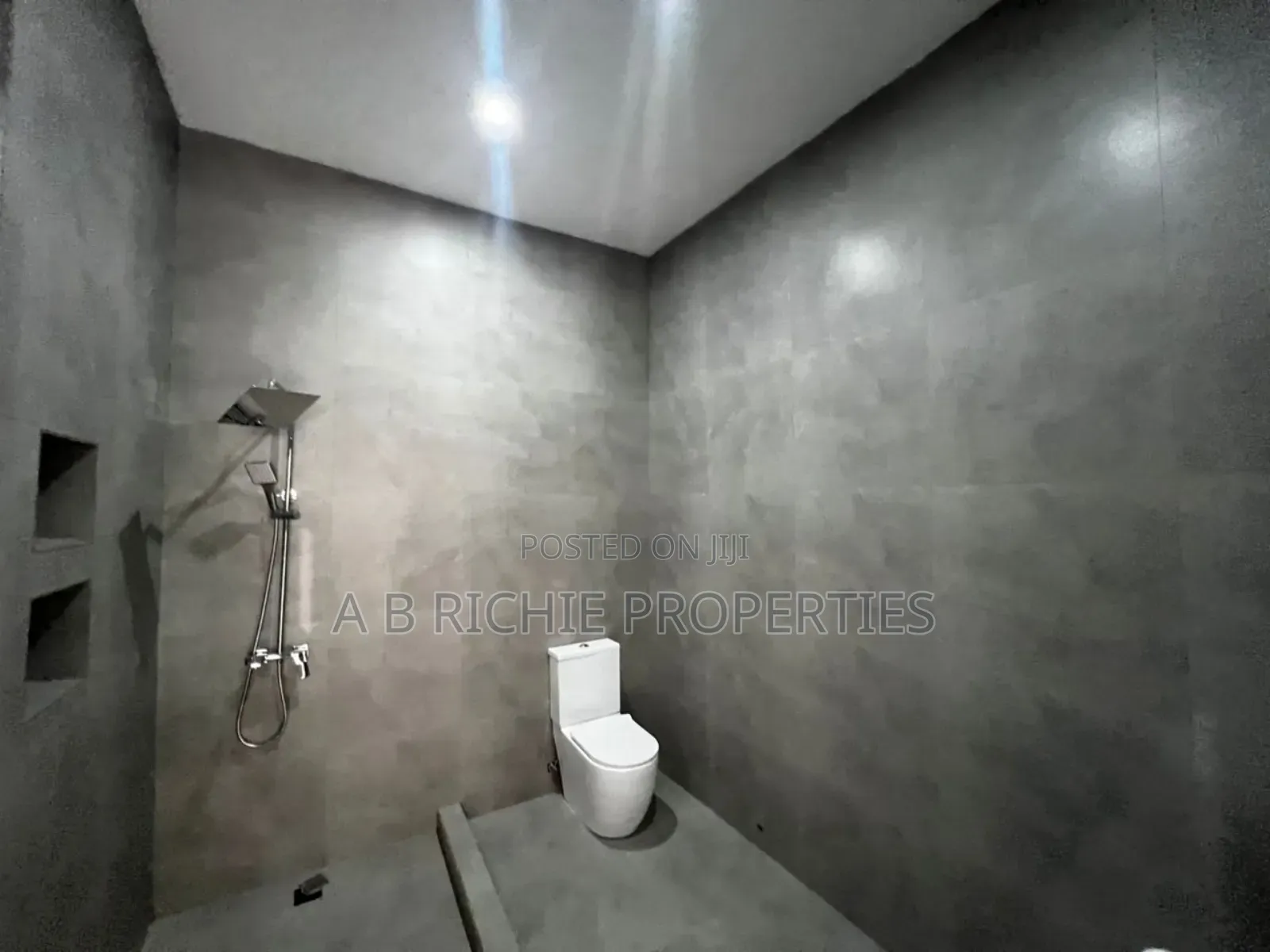 3bdrm Townhouse/Terrace in Ab Richie Properties, Papao for sale