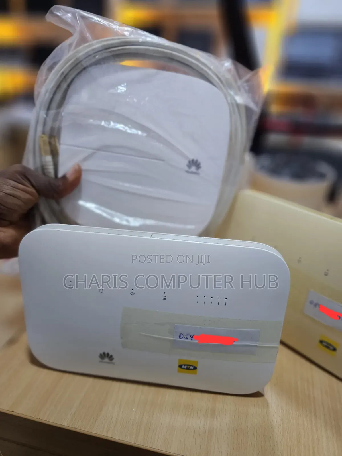 Huawei Router With Data Sim and Antenna