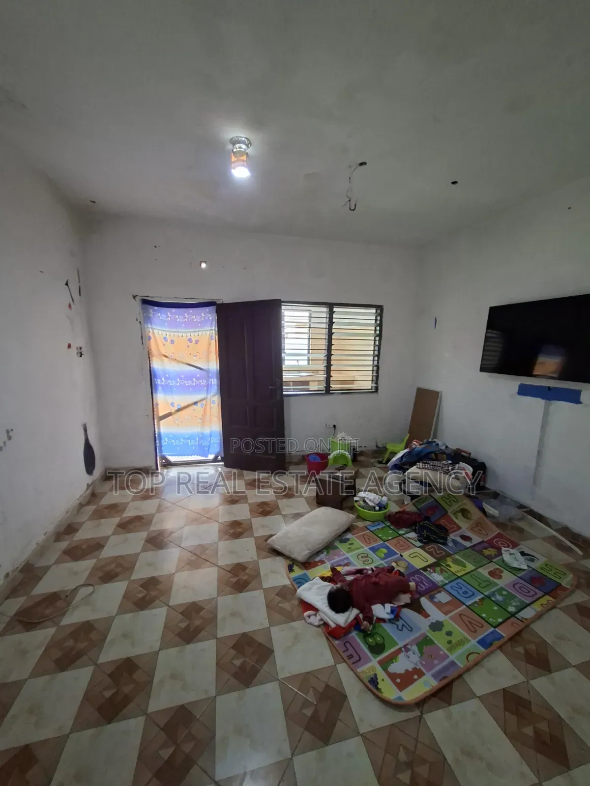 1bdrm Apartment in Madina Un, Zongo Junction for rent