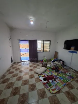 1bdrm Apartment in Madina Un, Zongo Junction for rent