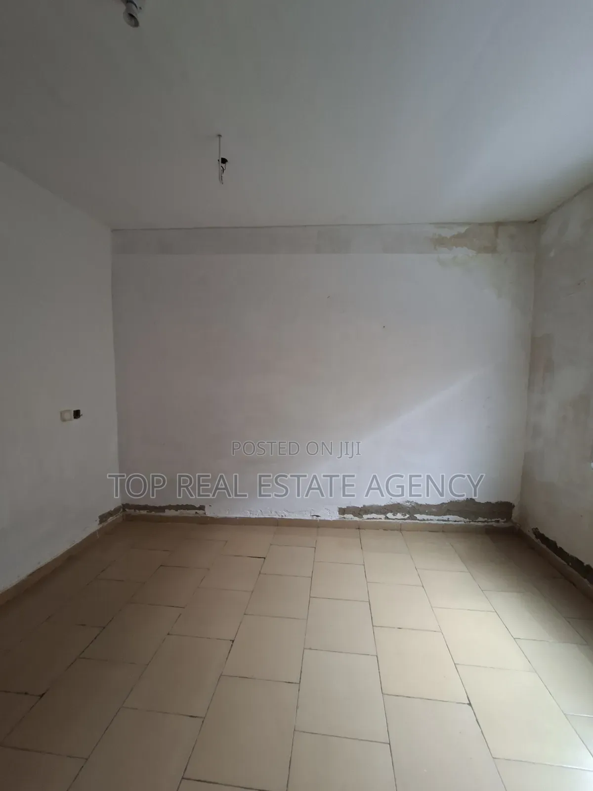 1bdrm Apartment in Madina Un, Zongo Junction for rent