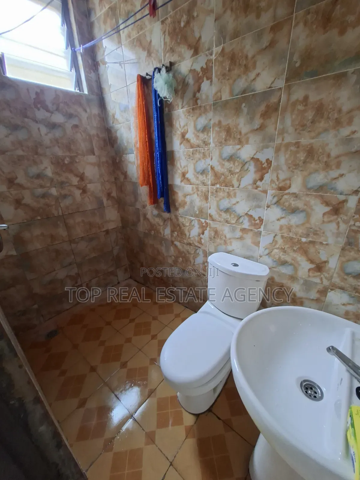 1bdrm Apartment in Madina Un, Zongo Junction for rent