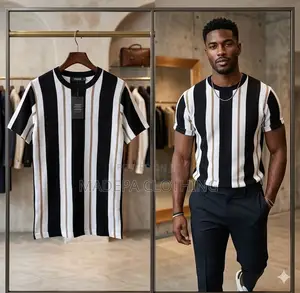 Fitting Round Neck Shirt