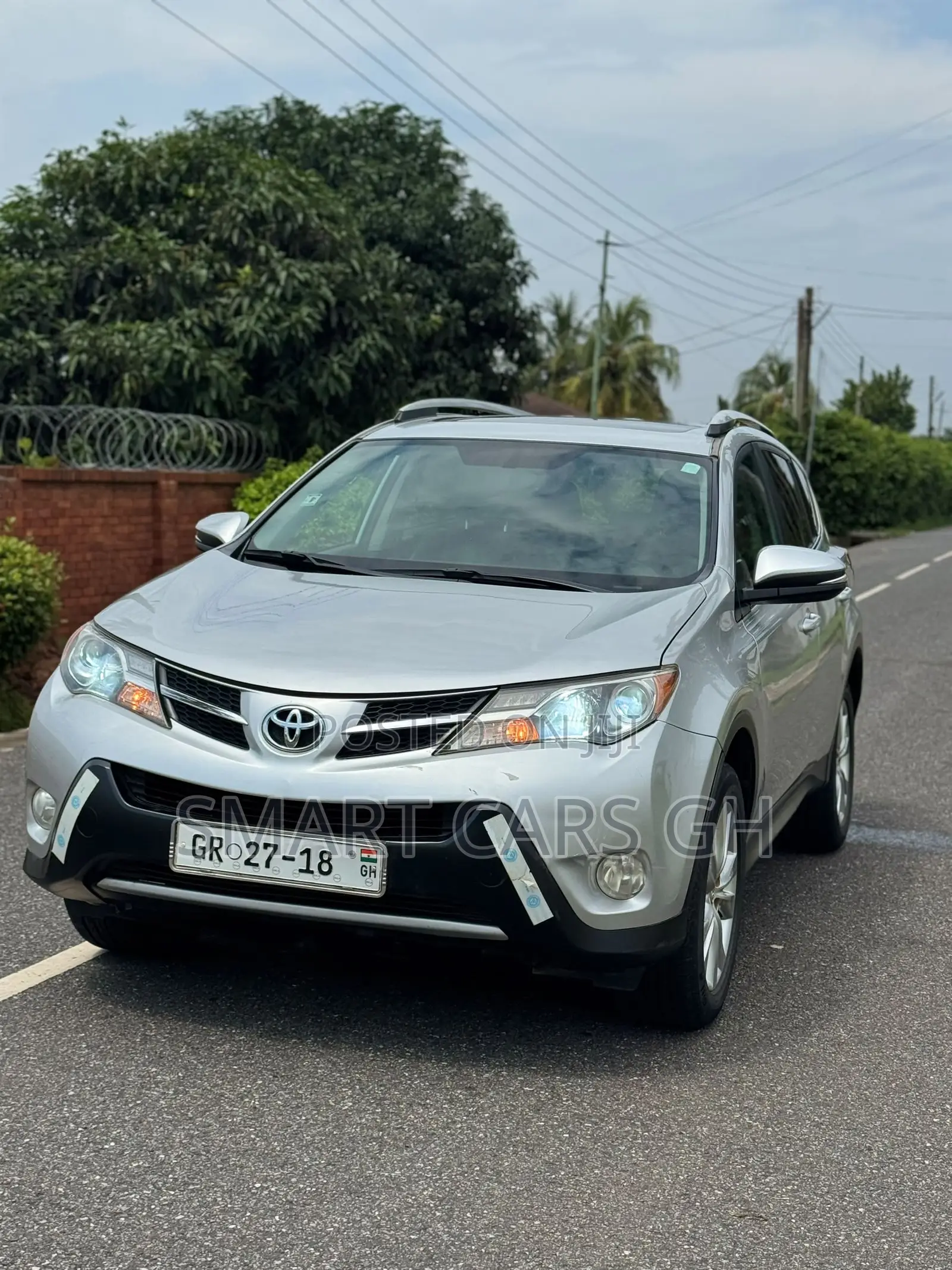 Toyota RAV4 Limited 4dr SUV (2.5L 4cyl 6A) 2015 Silver