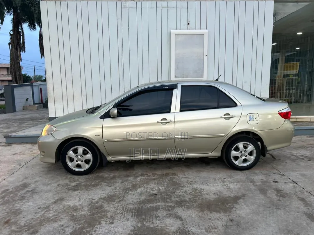 Toyota Vios 2009 Gold