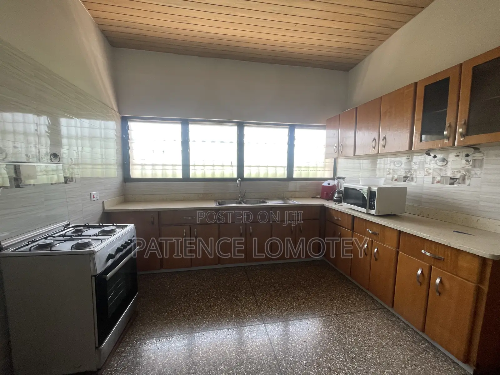 1bdrm Apartment in Boundary Road Area for rent