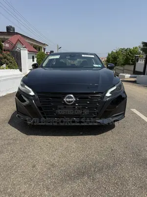 Nissan Altima 2.5 S 2023 Black