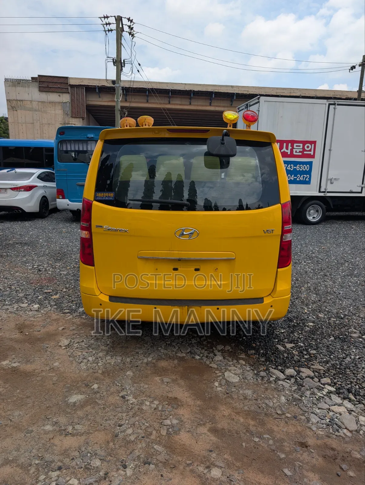 Hyundai Starex 2016 Yellow