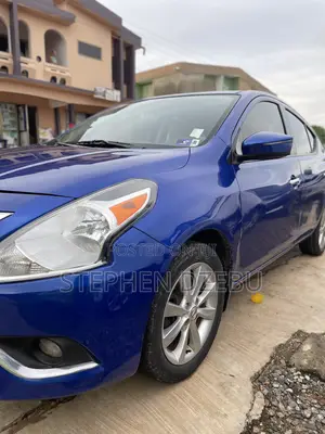 Nissan Versa 1.6 S 2017 Blue