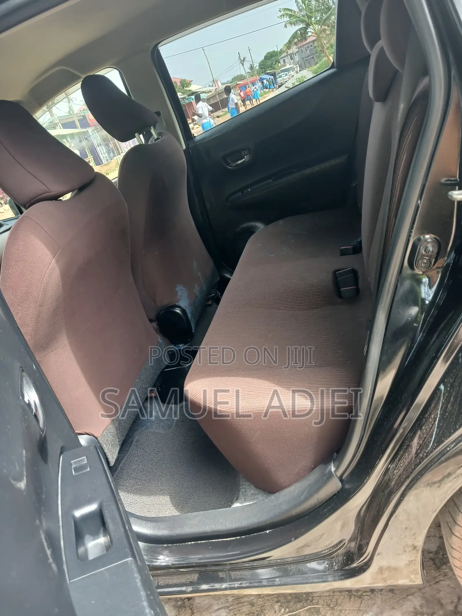 Toyota Vitz 2012 Black