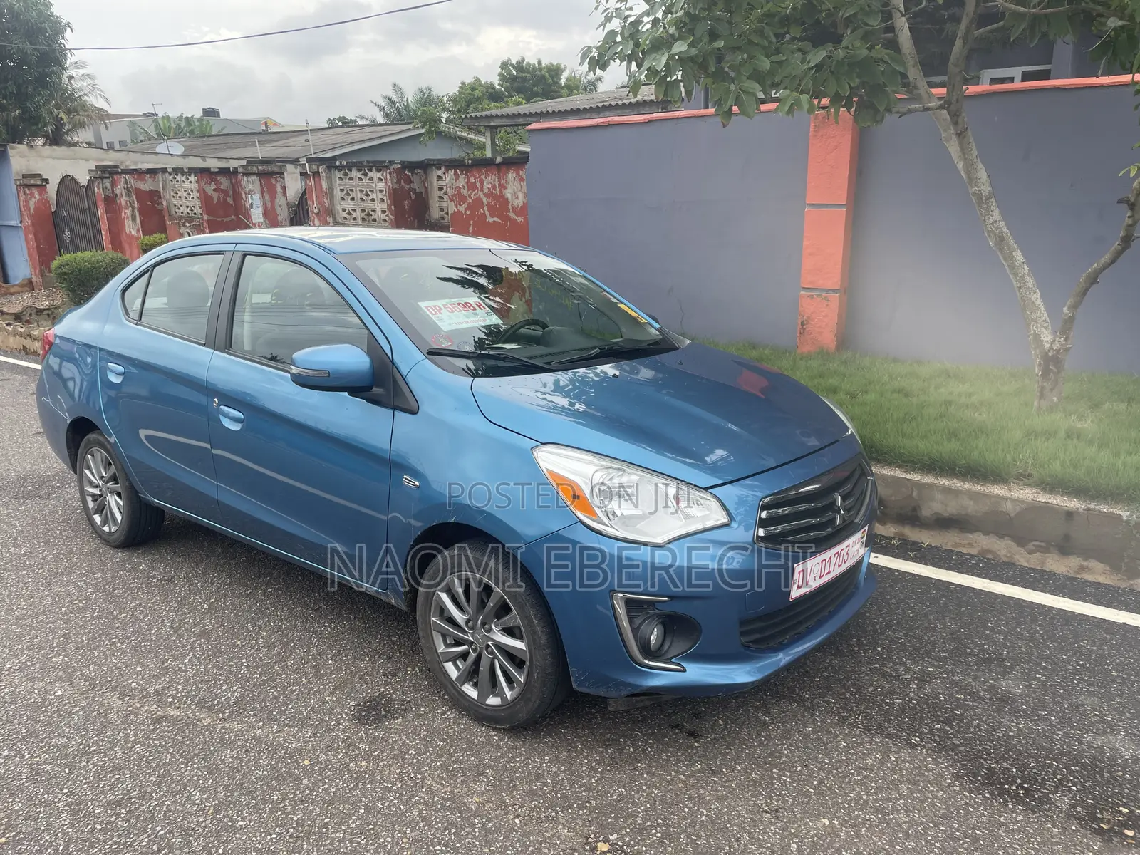 Mitsubishi Mirage SE 2017 Blue