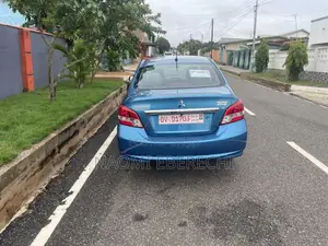 Mitsubishi Mirage SE 2017 Blue