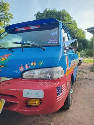 Hyundai H-100 2003 Blue