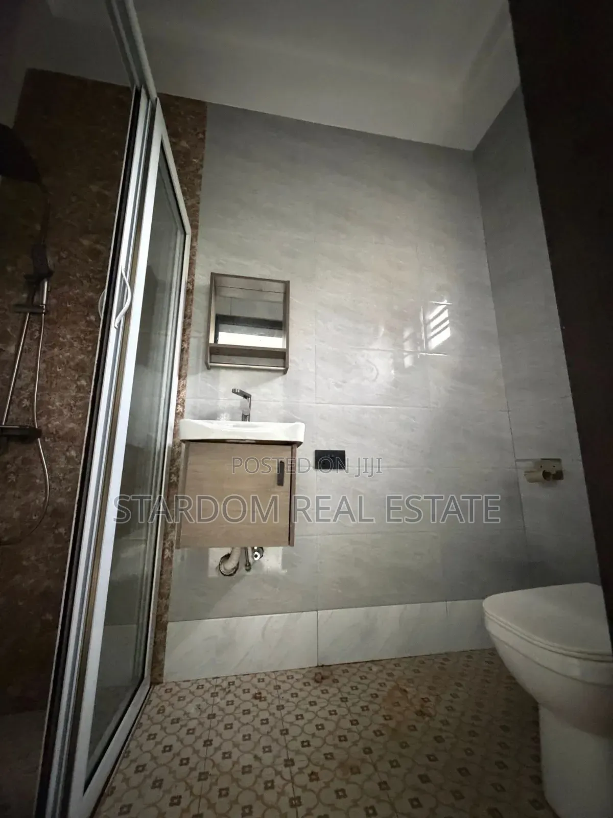 2bdrm Bungalow in East Legon Hills, Boundary Road Area for sale