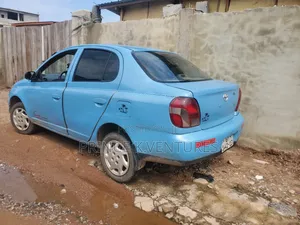 Toyota Echo Sedan 2005 Blue