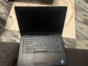 Laptop Dell 8GB Intel Core i5 HDD+SSD 320GB