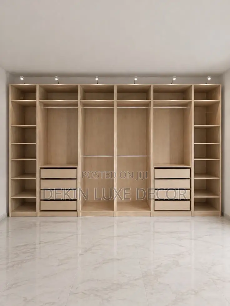 Wardrobes With Storage