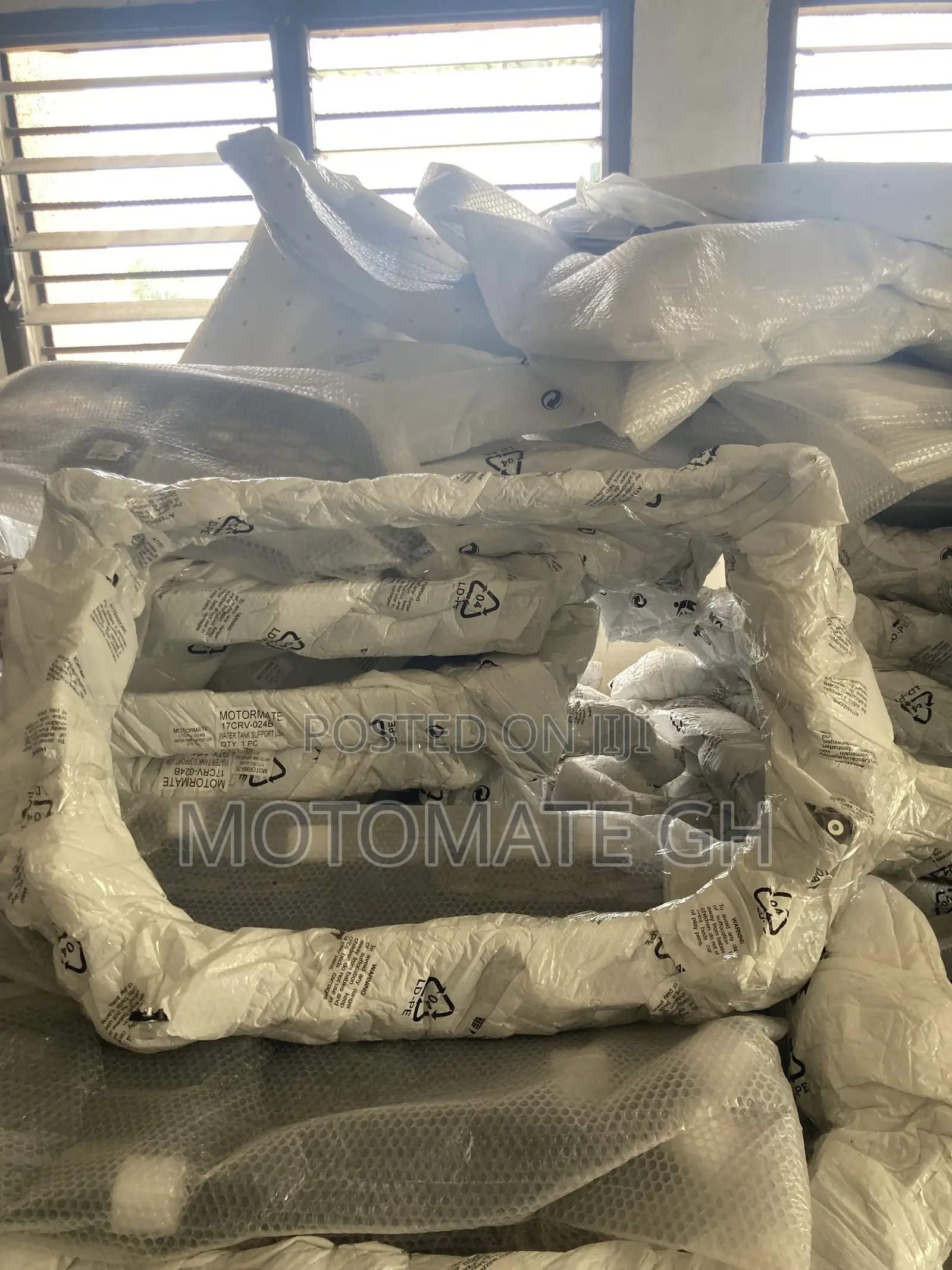 Honda CRV 2017,2018,2019,2020,2021 Water Tank Support