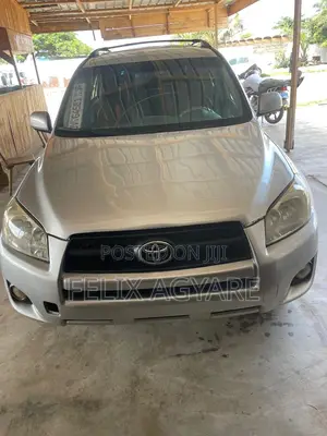 Toyota RAV4 2012 Silver