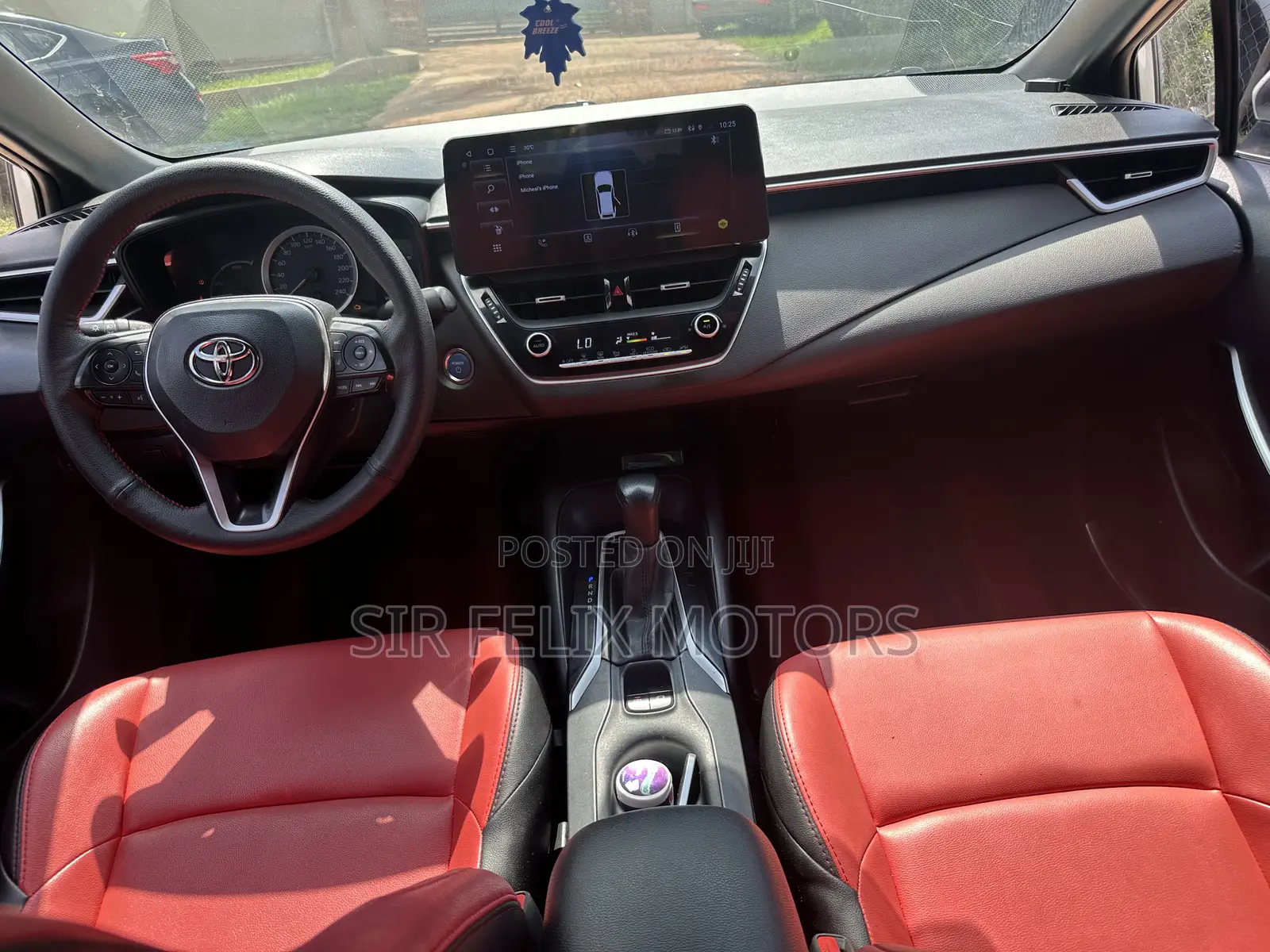 Toyota Corolla SE 2023 White