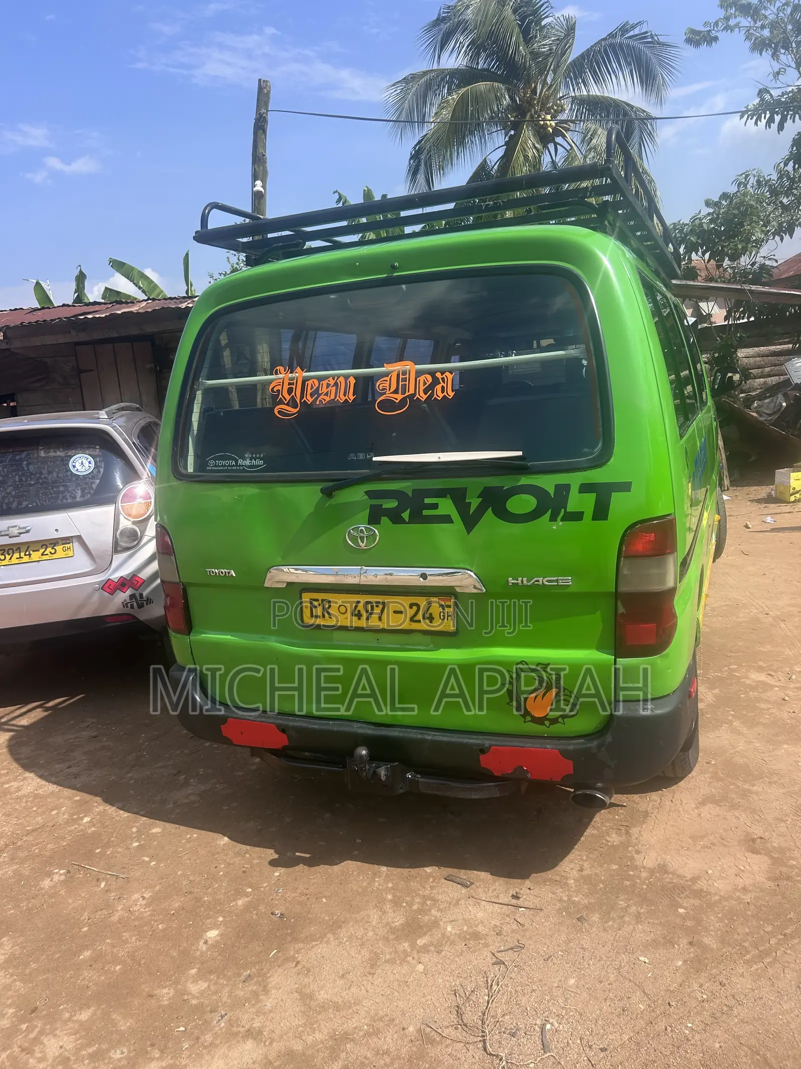 Toyota HiAce 2010 Green