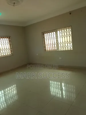1bdrm Apartment in West Hills Mall Area for rent