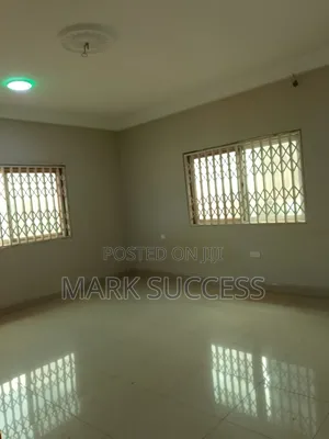 1bdrm Apartment in West Hills Mall Area for rent