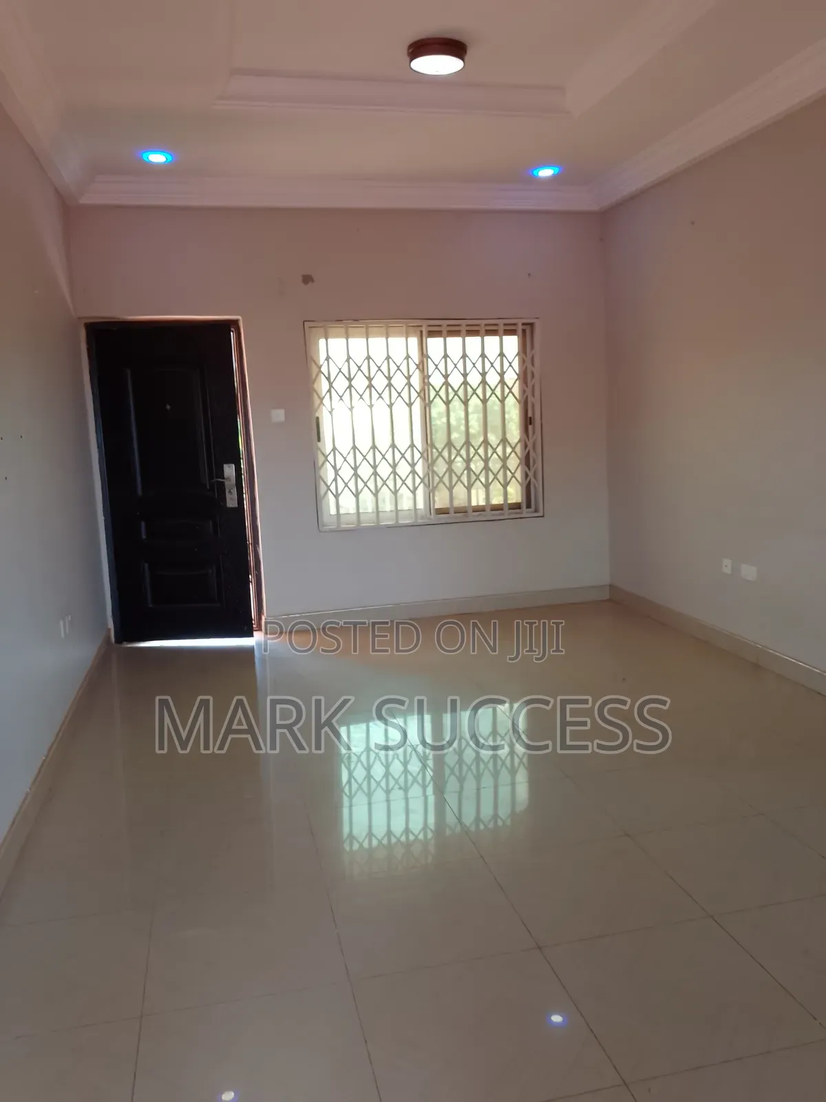 1bdrm Apartment in West Hills Mall Area for rent