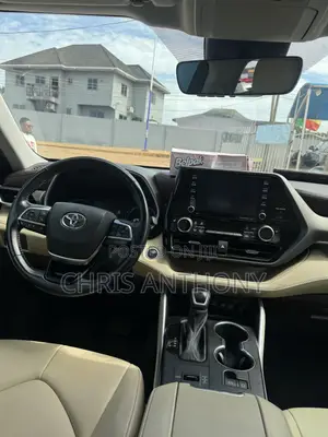 Toyota Highlander 2021 White