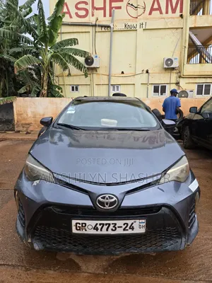 Toyota Corolla L 4dr Sedan (1.8L 4cyl 4A) 2014 Gray