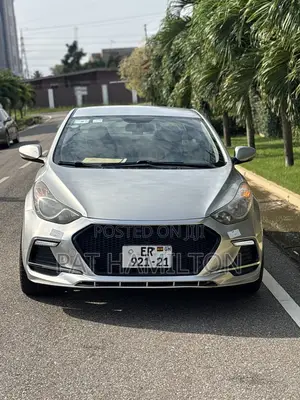 Hyundai Avante 2010 Silver